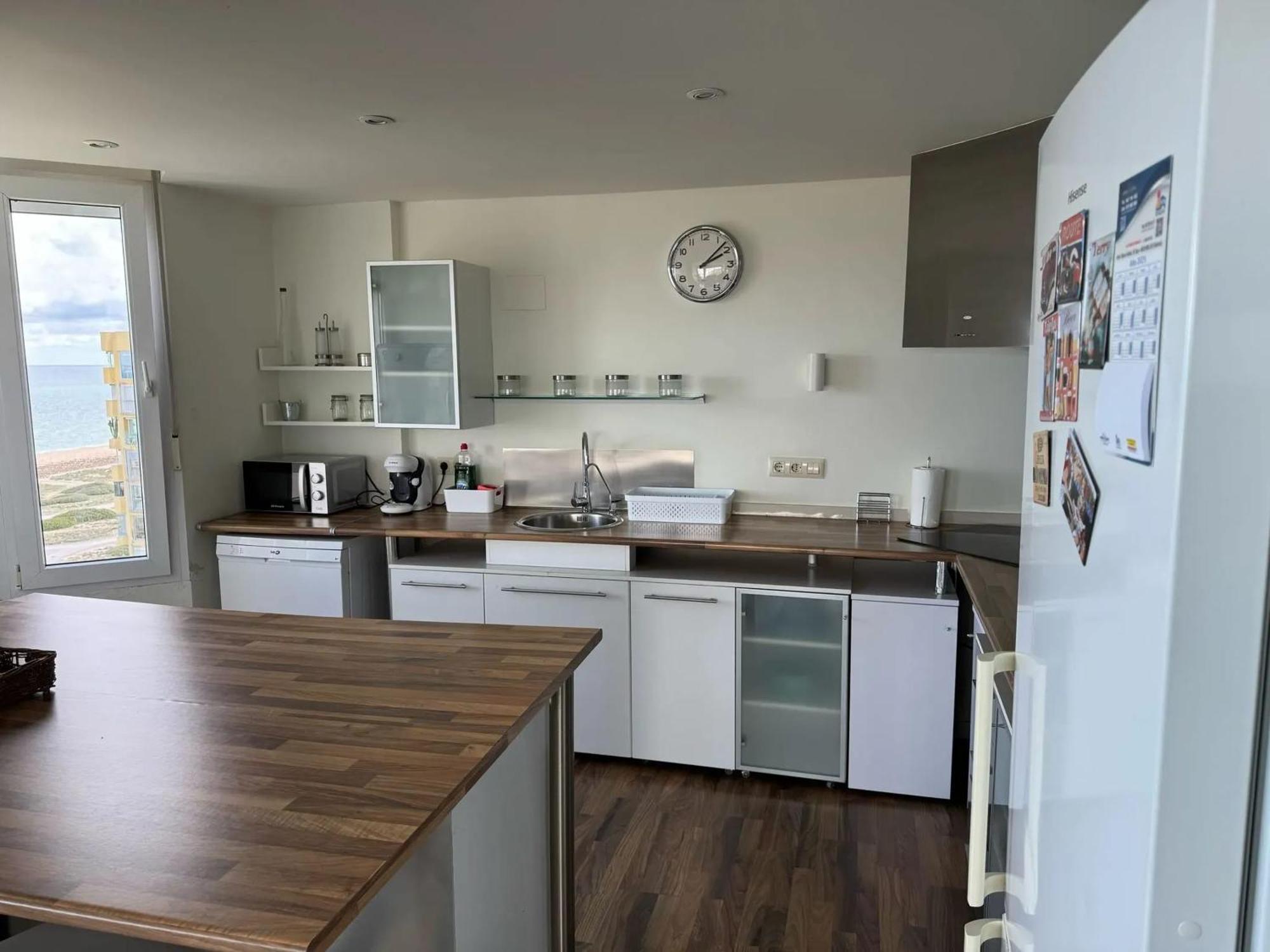 Spacious Apartment In Valencia With Sea View - 160 Sqm Екстериор снимка
