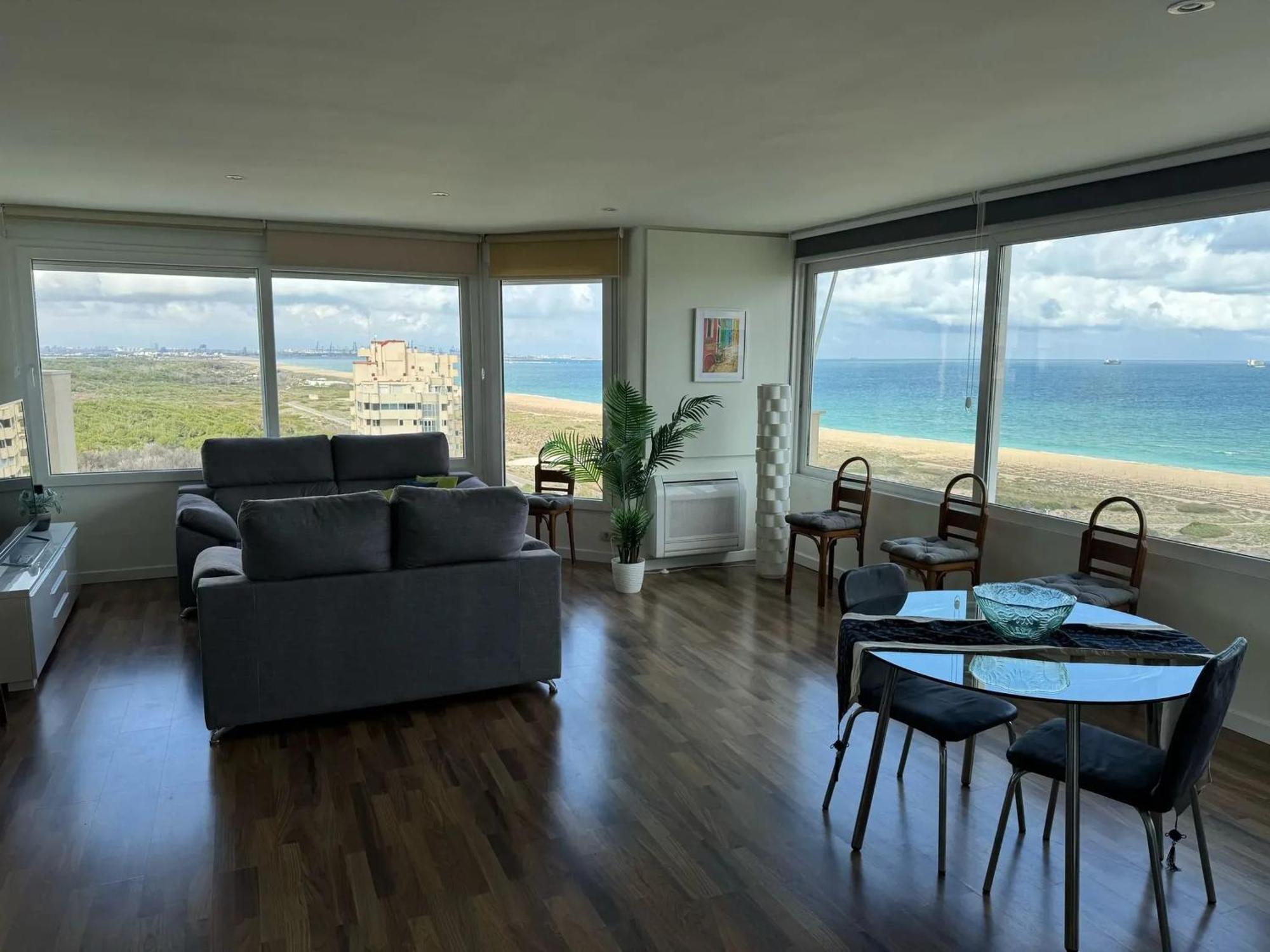 Spacious Apartment In Valencia With Sea View - 160 Sqm Екстериор снимка